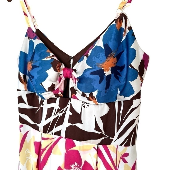 Max & Cleo fit and flare dress, sleeveless with spaghetti straps, knee length - Picture 3 of 14